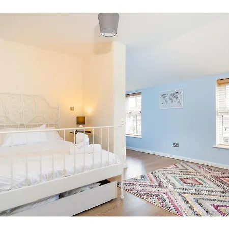 Appartement Bright & Modern, 1 Bedroom For Up To 4